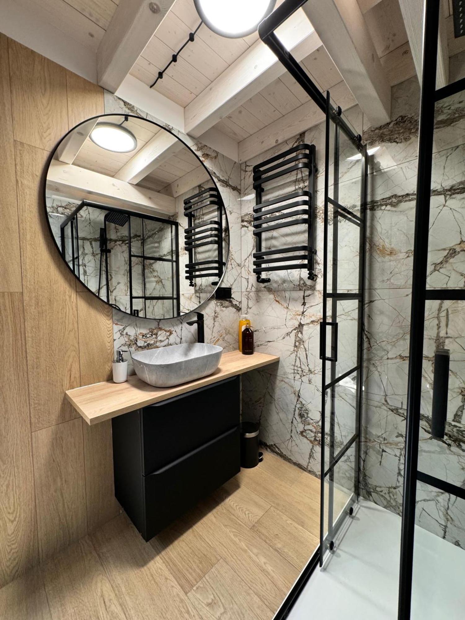 Loft In The Center By Kobiela Apartment Katowice